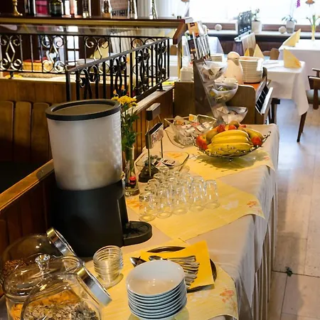 汉堡包乡村旅馆 招待所 3*