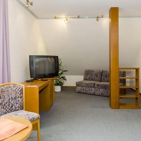 汉堡包乡村旅馆 招待所 3*